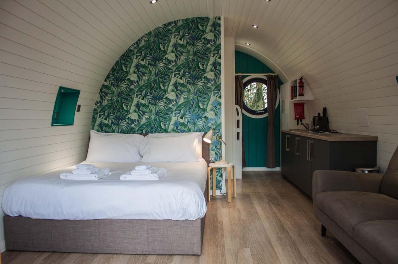 High Oaks Grange - Glamping Hotel Pickering Ngoại thất bức ảnh