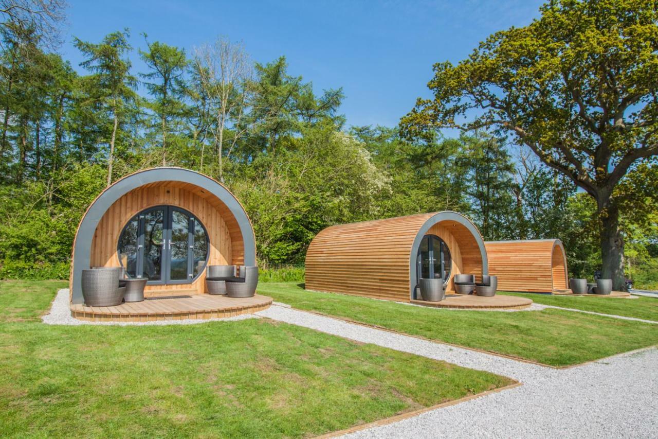 High Oaks Grange - Glamping Hotel Pickering Ngoại thất bức ảnh